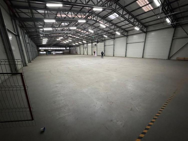Spațiu industrial, de 1,650 mp, în Ștefăneștii de Jos