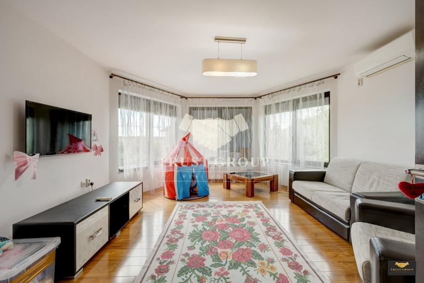 Casă individuală cu 6 camere cu Canalizare în Snagov