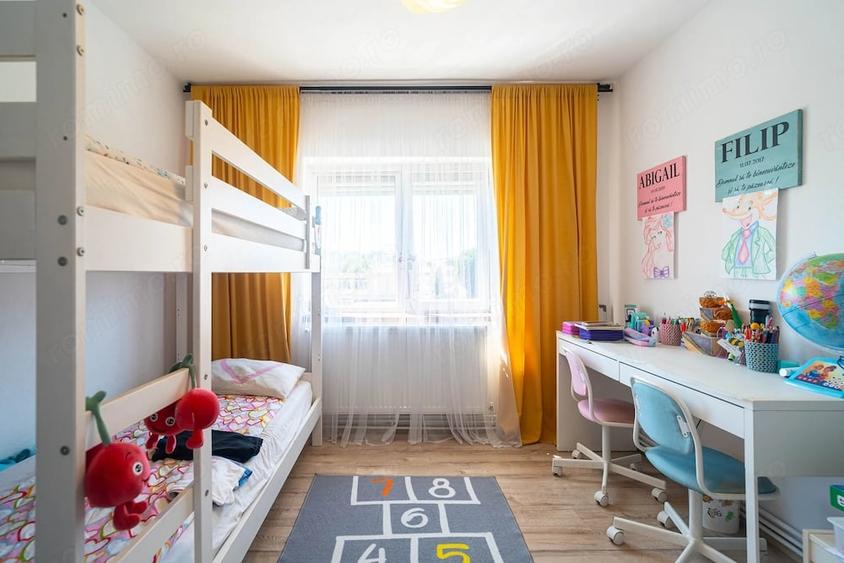 Apartament 5 camere Vlaicu Renovat, 2 bai, centrala proprie - 1