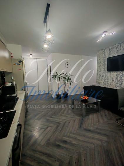 Apartament cu 3 camere semidecomandat în Apahida