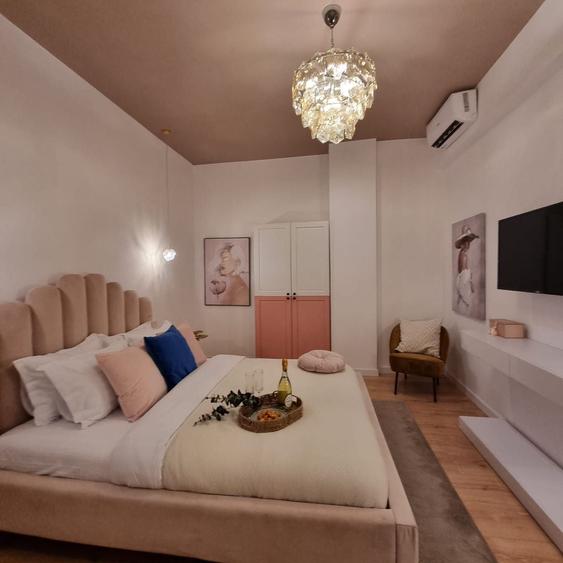 Apartament cu 3 camere în Calea Victoriei