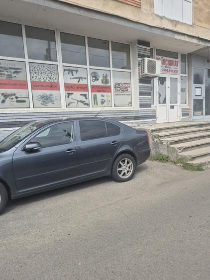 Spațiu comercial, de 93 mp, în Rovine