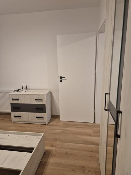 Apartament cu 3 camere decomandat în Ștrand