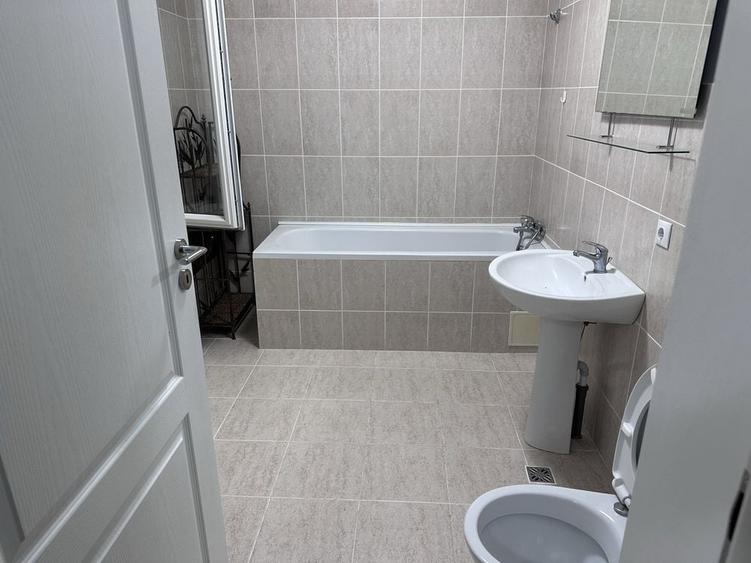 Casă cu 4 camere cu Teren 400 Mp în Dumbrăveni