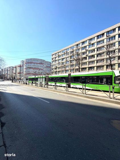 Garsonieră decomandată, mobilată în Victoriei