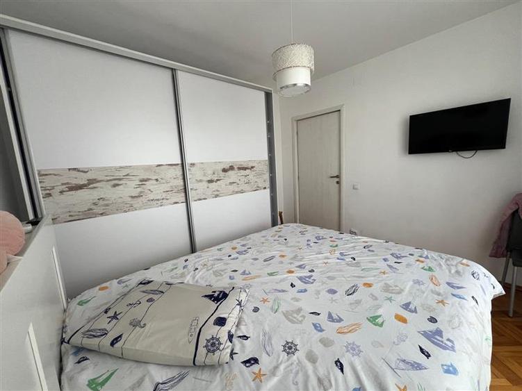 Apartament cu 3 camere decomandat în Tudor Vladimirescu