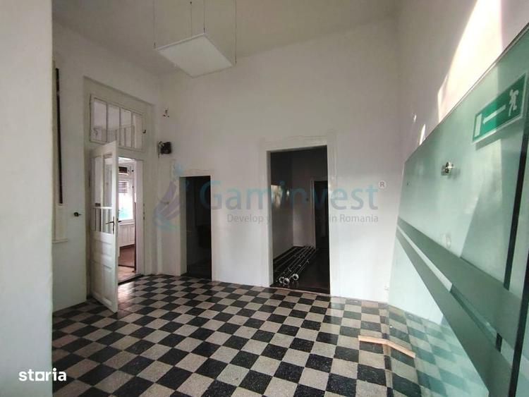 Apartament cu 4 camere în Ultracentral