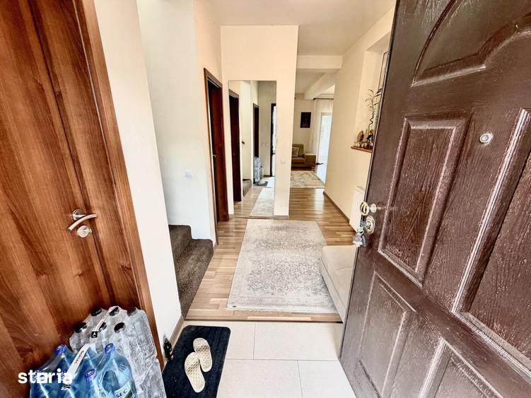Casă cu 4 camere cu Teren 330 Mp în Glina