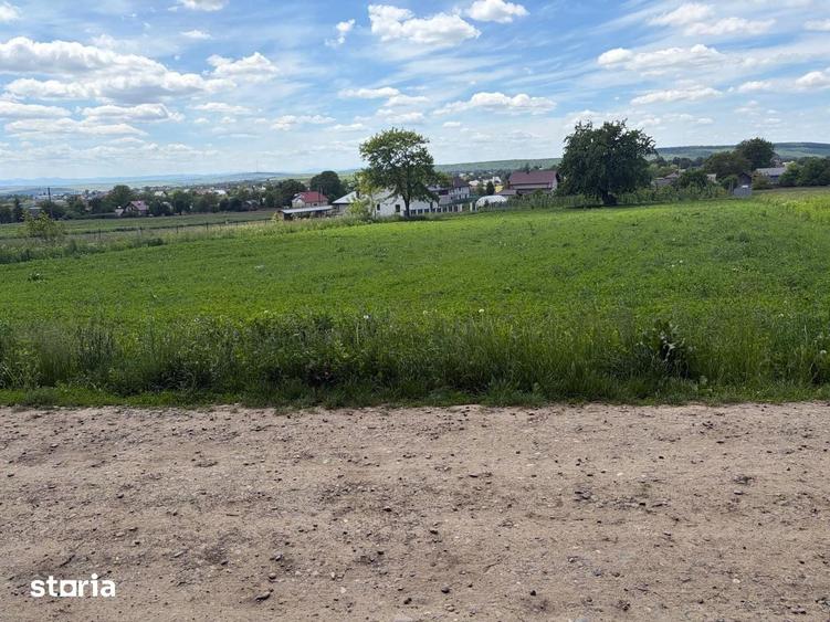 Teren de 27 mp, în Mitocu Dragomirnei