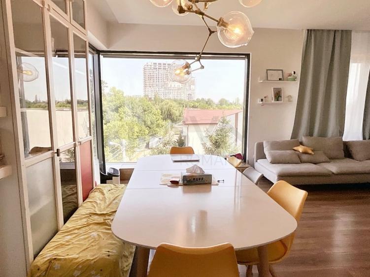 Apartament cu 4 camere decomandat în Lacul Tei