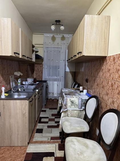 Apartament cu 2 camere decomandat în Podu Turcului