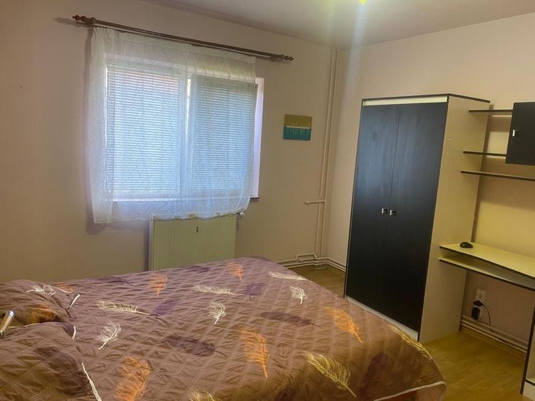Apartament cu 2 camere decomandat în Bucovina