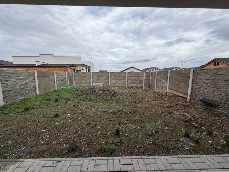 Duplex cu 3 camere cu Teren 300 Mp în Calea Urseni