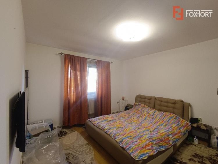 Casă individuală cu 4 camere cu Canalizare în Urseni