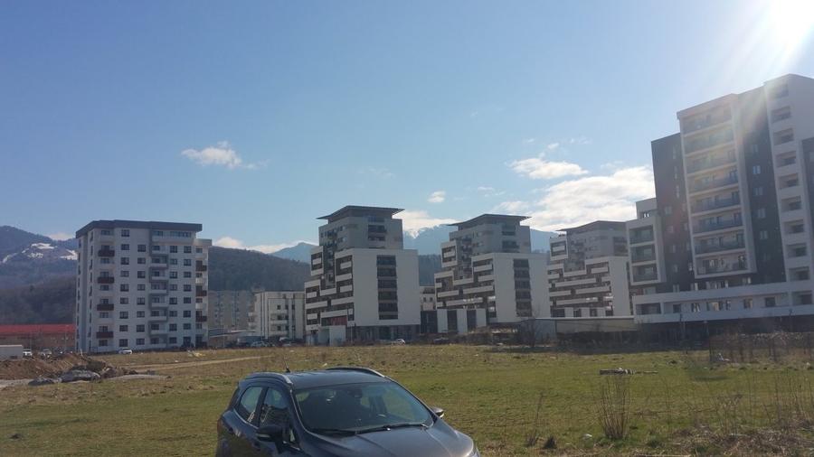 Teren Construcții intravilan de 900 mp, în Noua