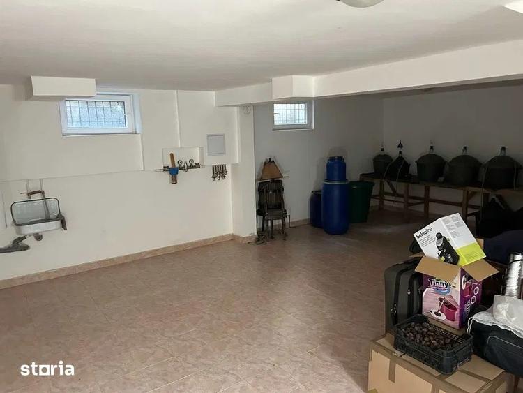 Casă cu 5 camere cu Teren 1550 Mp în Central