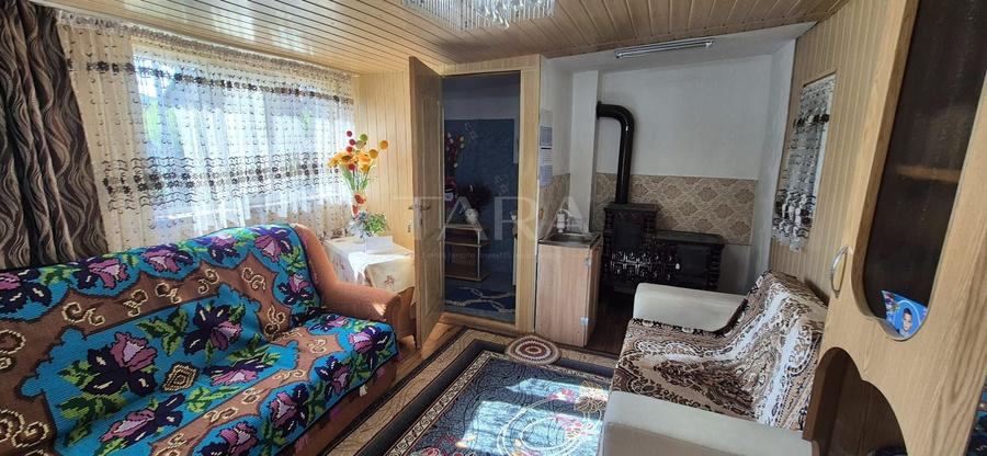 Casă individuală cu 7 camere cu Canalizare în Apahida