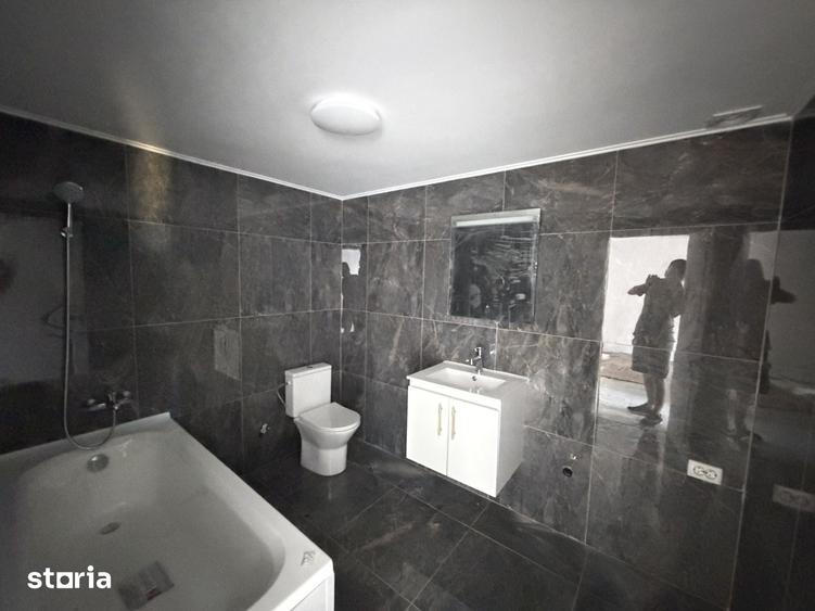 Casă cu 3 camere cu Teren 250 Mp în Domnești