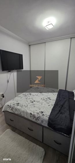 Apartament cu 3 camere semidecomandat în Rogerius