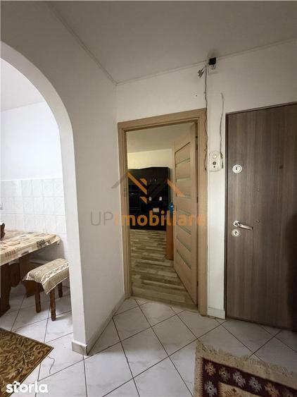 Apartament cu 2 camere decomandat în Rogerius