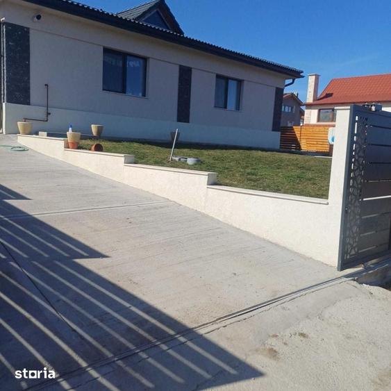 Casă cu 4 camere cu Teren 500 Mp în Baciu