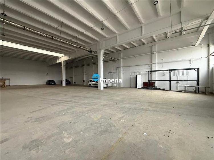 Spațiu industrial, de 700 mp, în Baza 3