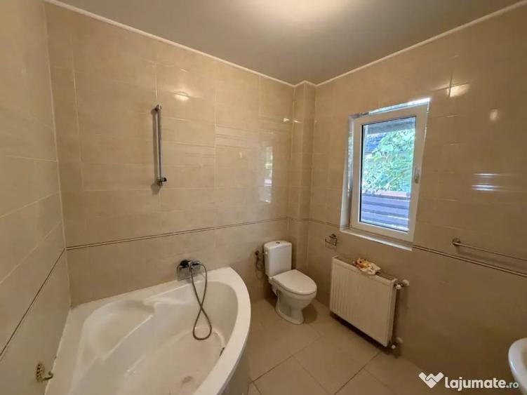 Casă cu 3 camere cu Teren 400 Mp în Domnești
