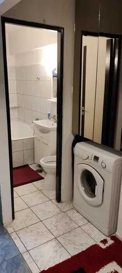 Garsonieră decomandată în Sud