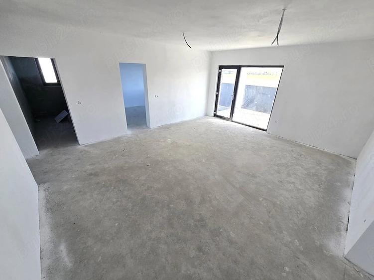 Casă cu 4 camere cu Teren 465 Mp în Odoreu