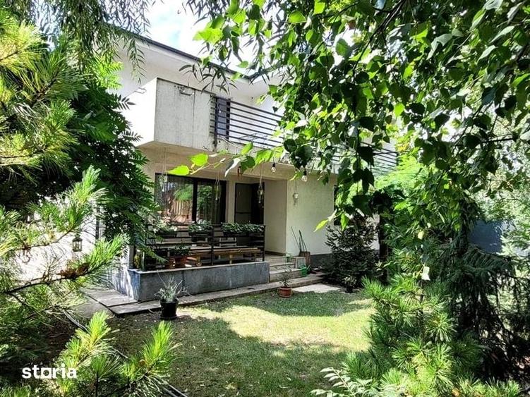Casă cu 5 camere cu Teren 500 Mp în Corbeanca