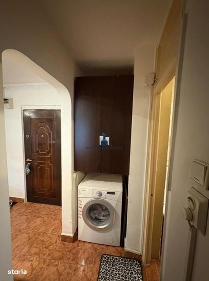 Apartament cu 2 camere decomandat în Berceni