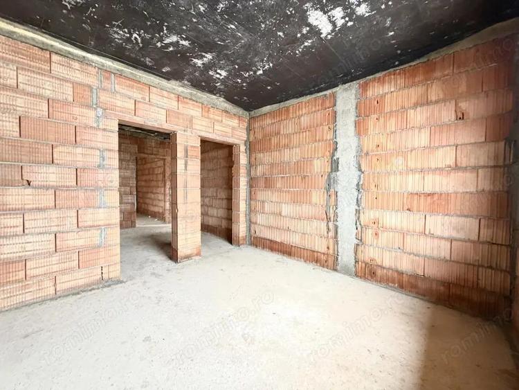Casă cu 3 camere cu Teren 540 Mp în Sânandrei