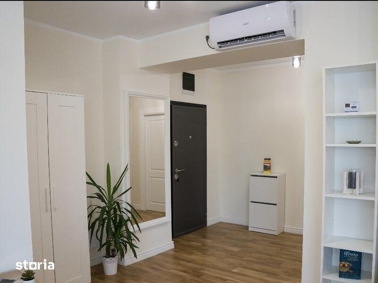 Apartament cu 3 camere în Centrul Civic