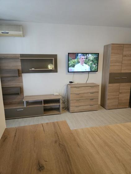 Garsonieră semidecomandată în Titan