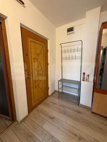 Apartament cu 2 camere decomandat, mobilat în Micro 21