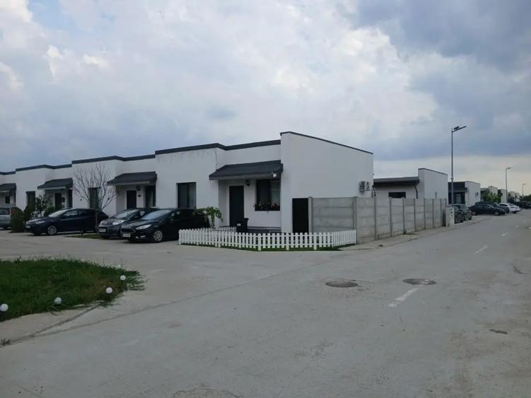 Casă cu 3 camere în Măgurele