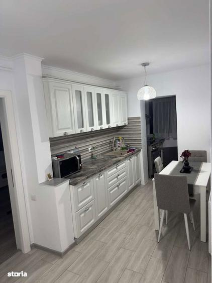 Apartament cu 2 camere decomandat în Exterior Vest