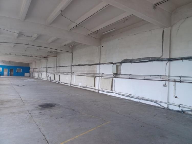 Spațiu industrial, de 540 mp, în Exterior Est