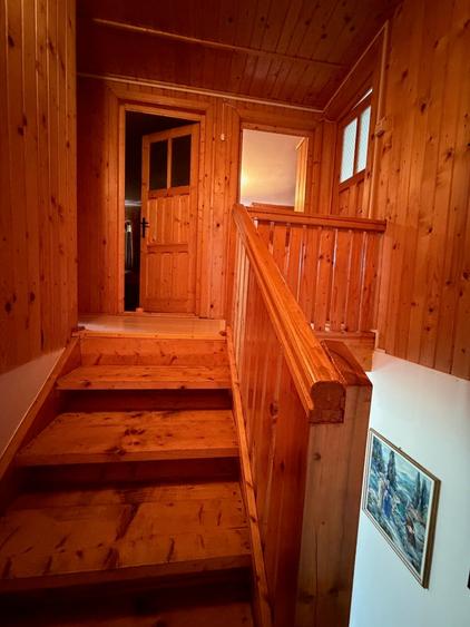 Casă cu 5 camere cu Teren 2289 Mp în Murighiol