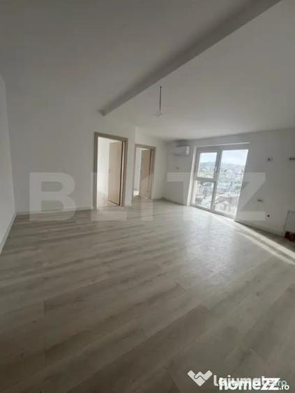 Apartament cu 3 camere decomandat în Cetății