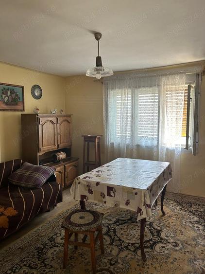Casă cu 3 camere în Buteni