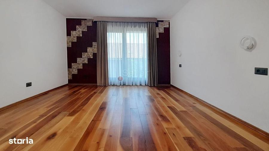 Casă cu 4 camere în Sânpetru