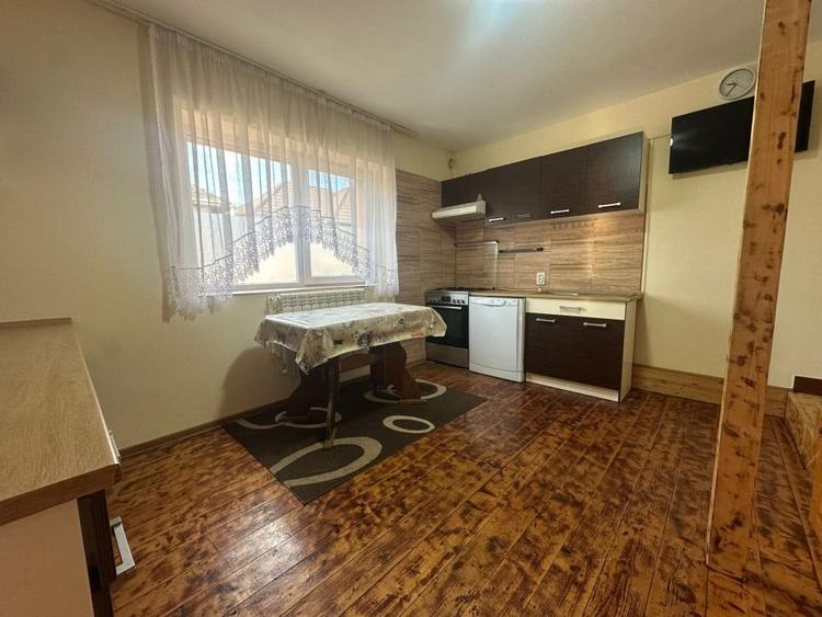 Casă individuală cu 4 camere cu Canalizare în Vințu de Jos