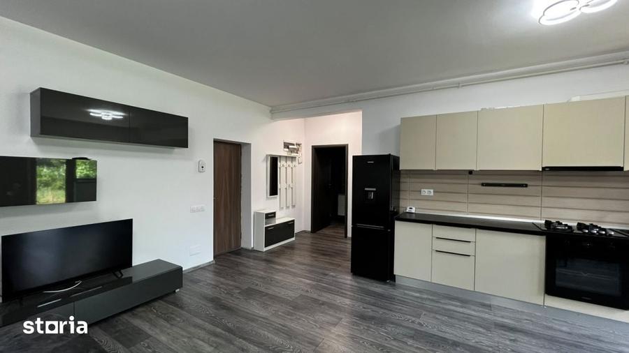 Apartament cu 2 camere semidecomandat în Stupini