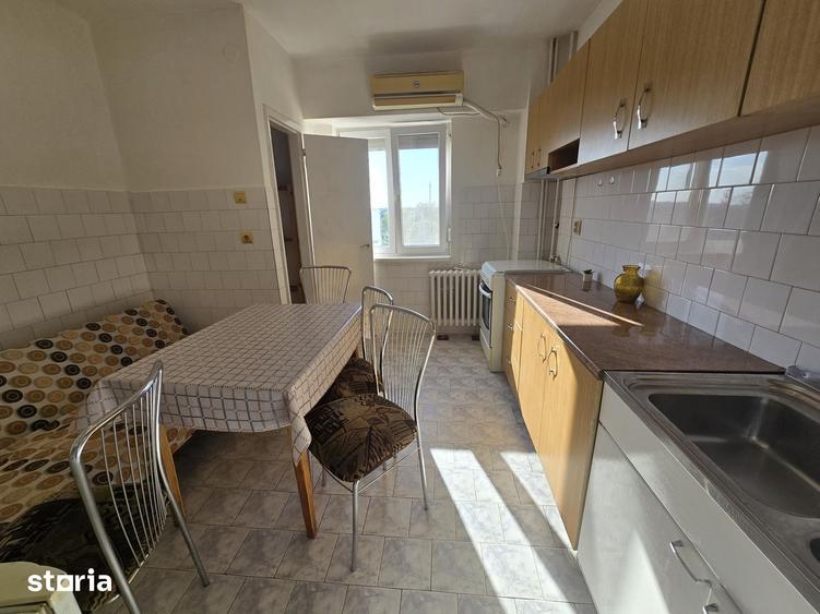 Apartament cu 2 camere decomandat în Intim
