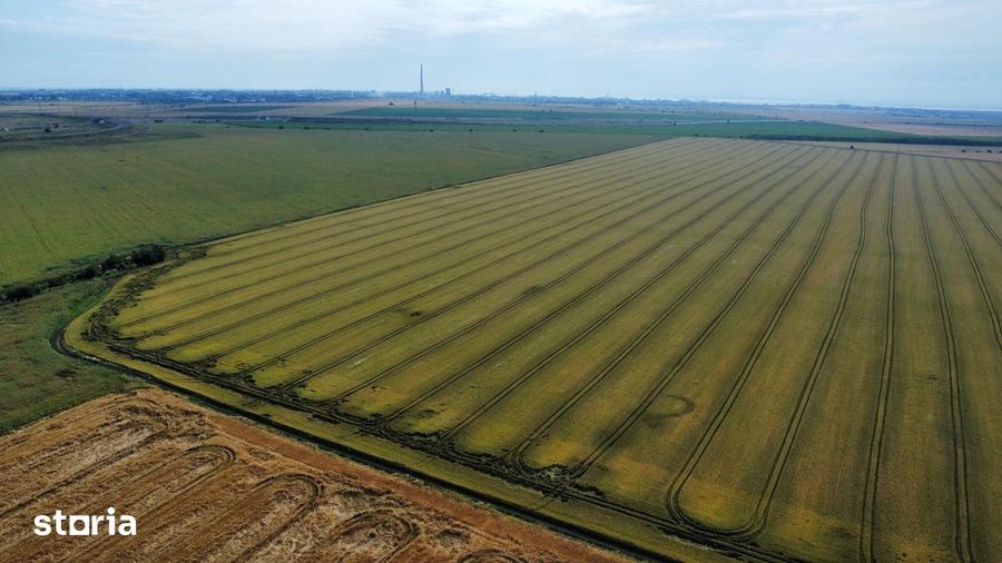 Teren de 47300 mp, în Cumpăna