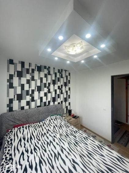 Apartament cu 3 camere semidecomandat în Săsar