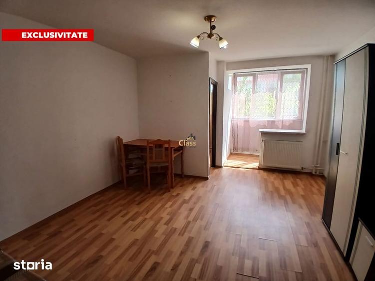 Garsonieră decomandată, mobilată în Între Lacuri