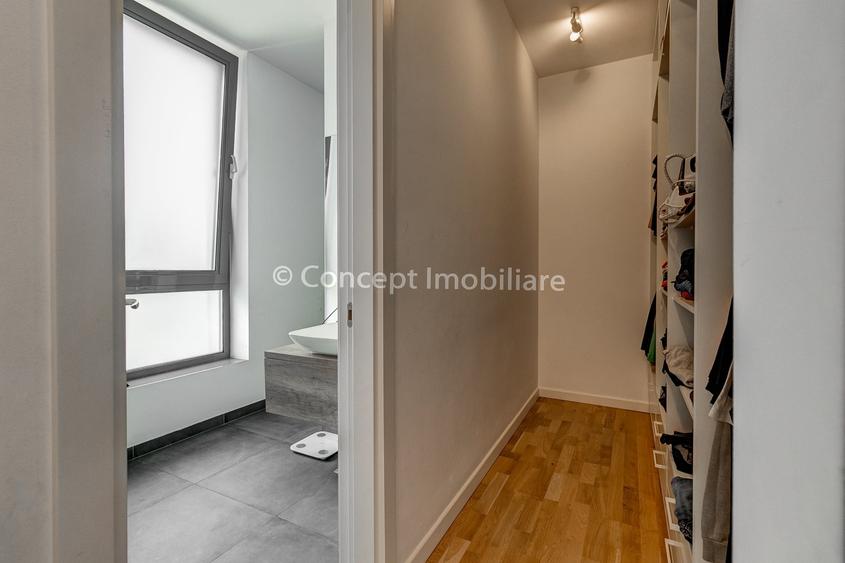 Casă cu 4 camere cu Piscina în Central