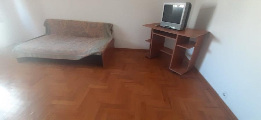 Republicii, zona buna, 2 camere, etaj 3 - 2